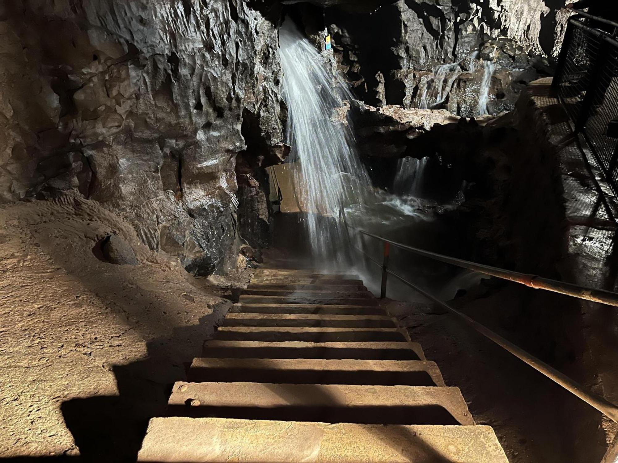 Entire Venue With Accommodation Sleeps Up To 19 - Waterfall Country Escape Wales Coelbren エクステリア 写真