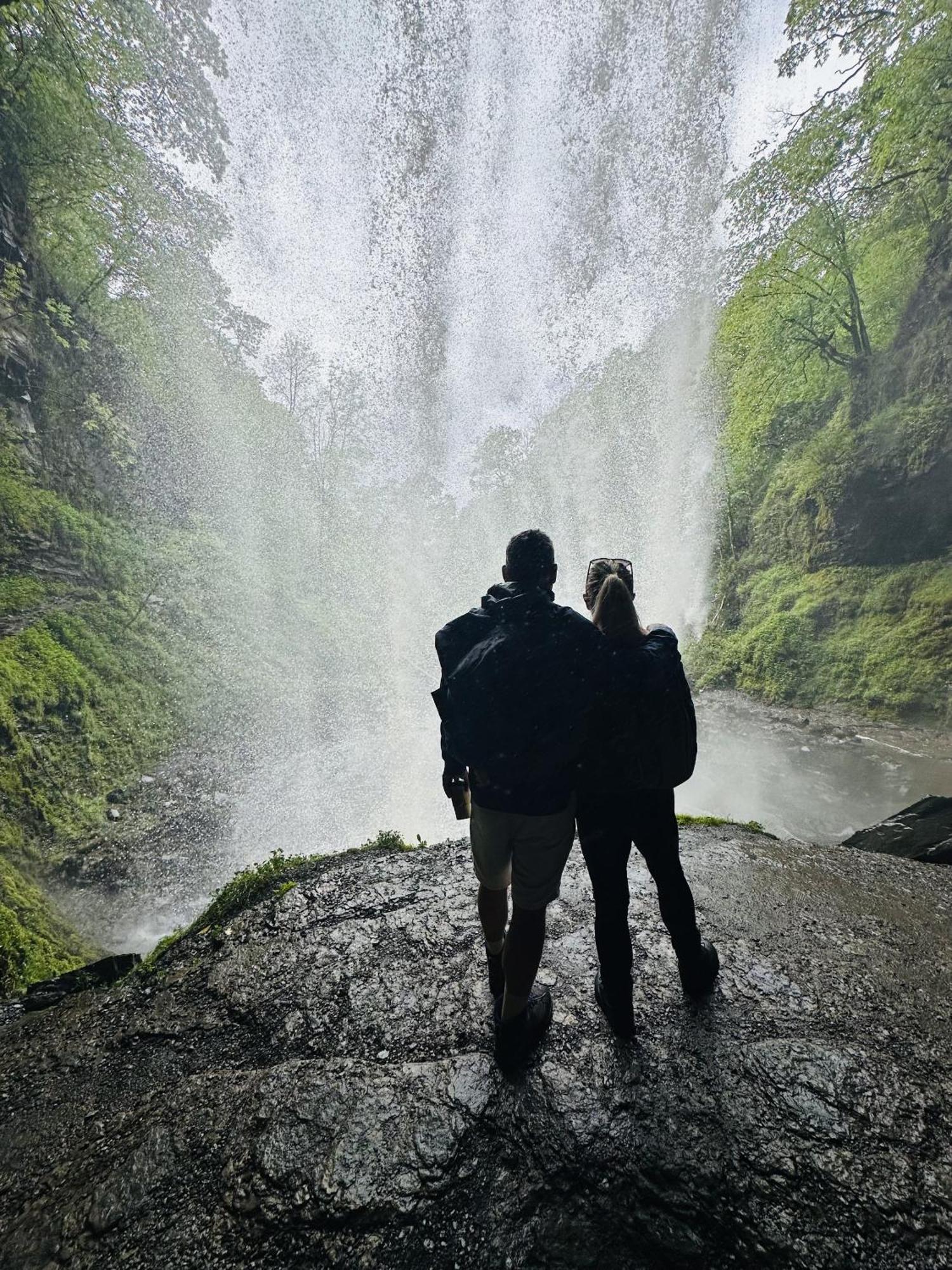 Entire Venue With Accommodation Sleeps Up To 19 - Waterfall Country Escape Wales Coelbren エクステリア 写真